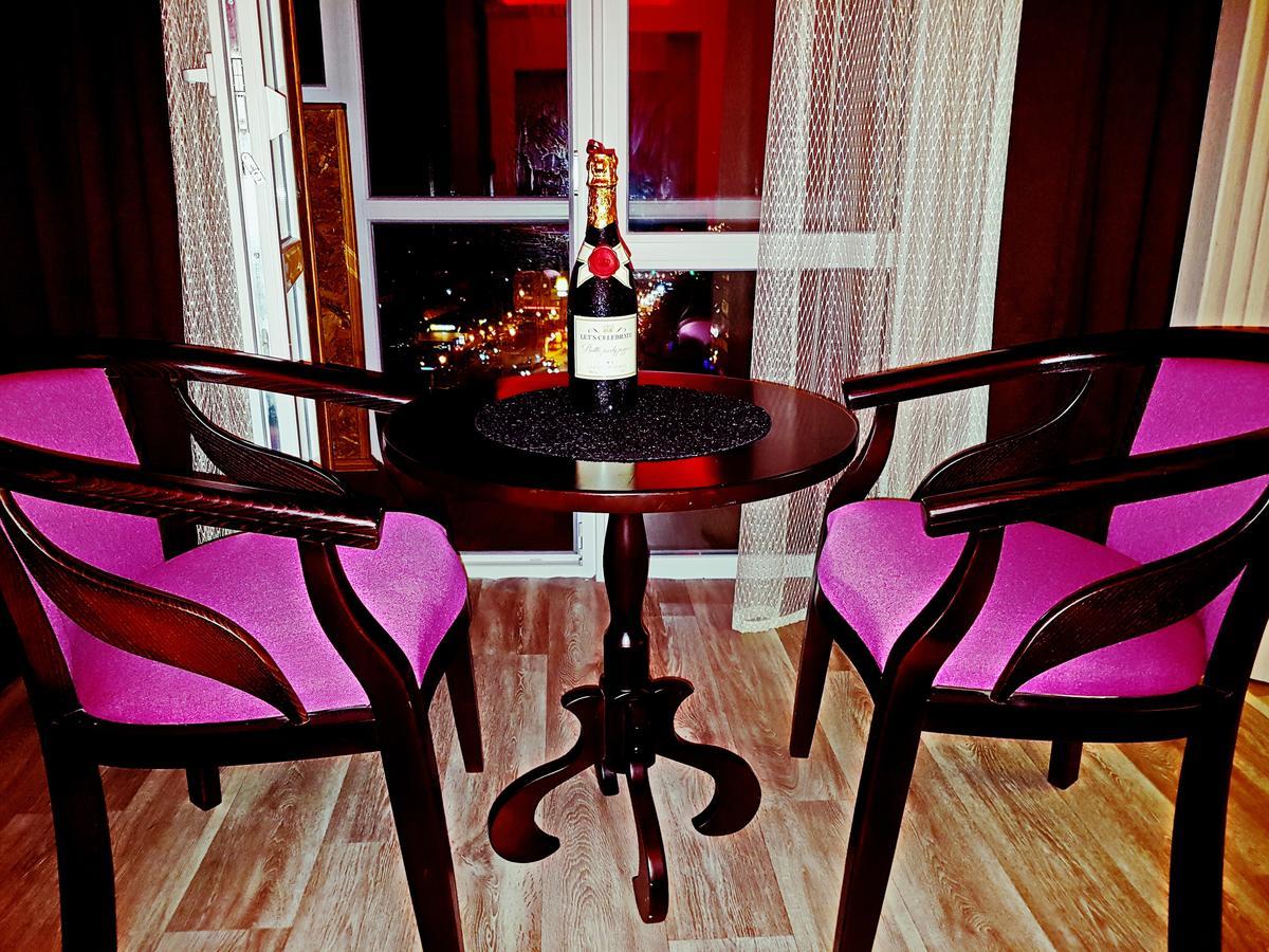 Apartlux 2 Černihiv Esterno foto